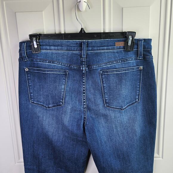 Lila Ryan Straight Leg Medium Wash Jeans Size 33 Distressed Cortland Ankle - Picture 6 of 11